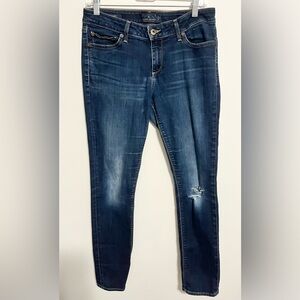 Lucky Brand Lolita Mid Rise Skinny Jeans in Dark Blue Wash. 
Size 8/29